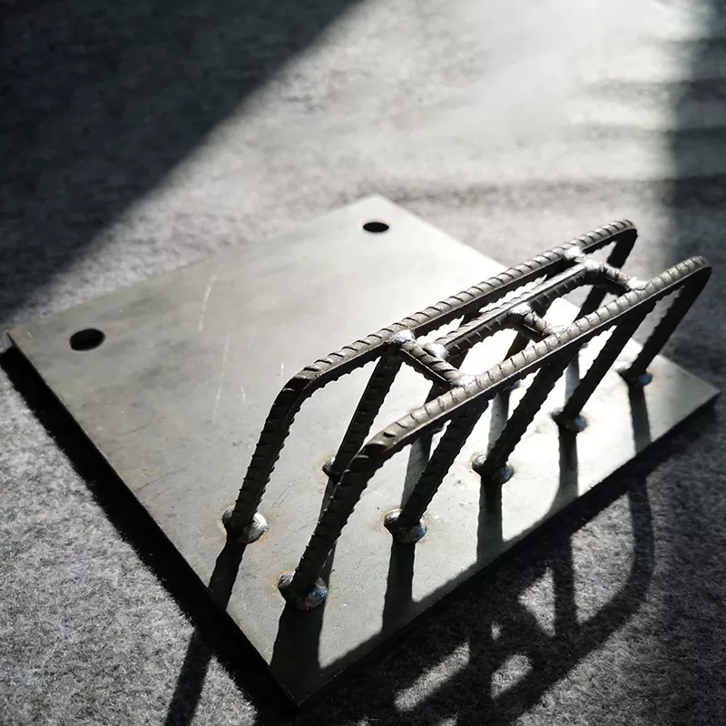 Енгізілген анкерлік тақта